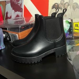 STEVE MADDEN good condition size 7